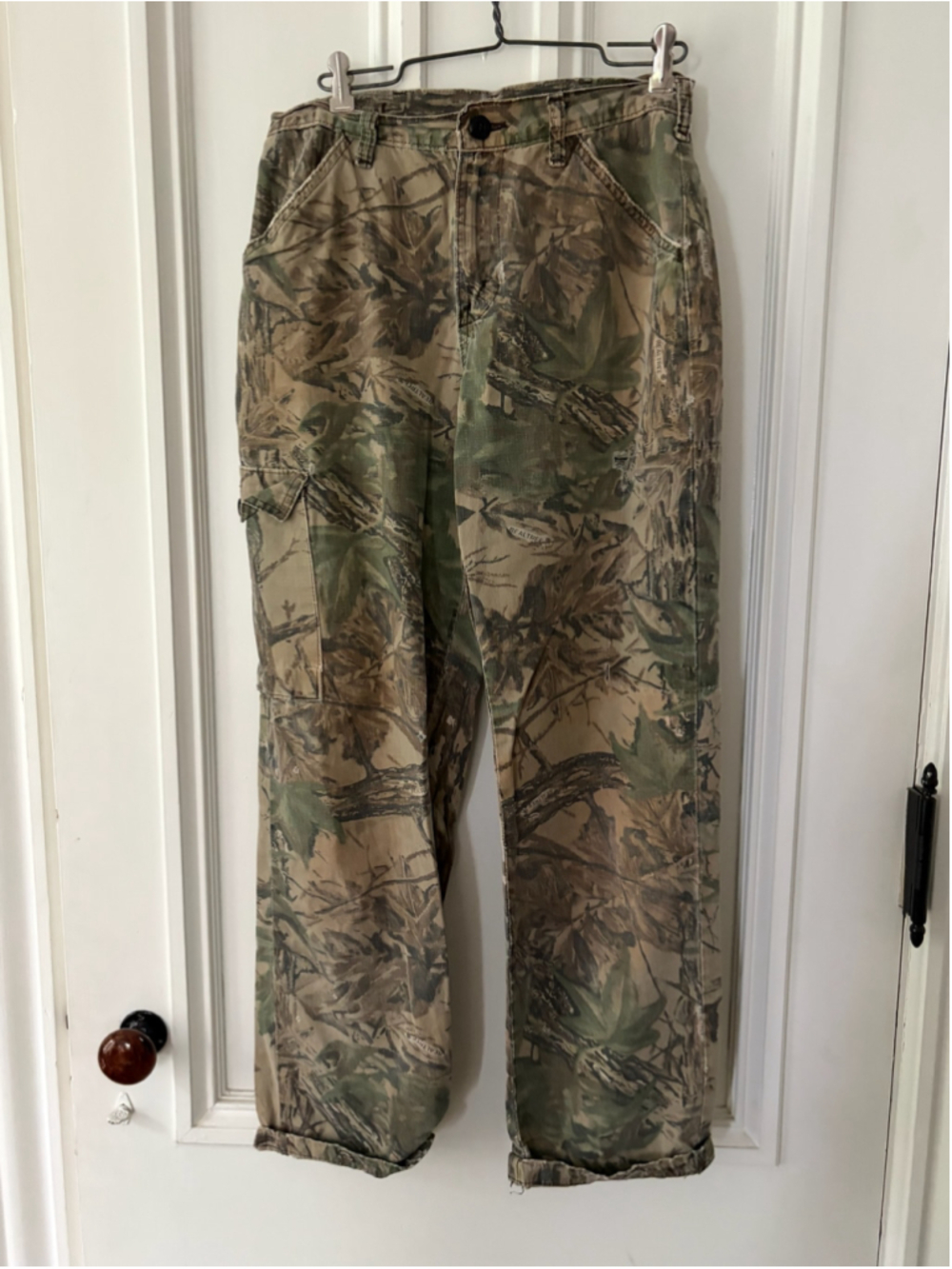 Liberty Realtree Camo Cargo Pants, Distressed S